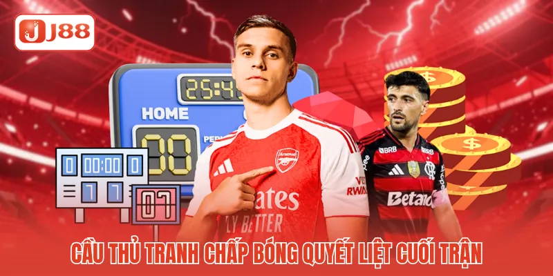 Cầu thủ tranh chấp bóng quyết liệt cuối trận Cầu thủ tranh chấp bóng quyết liệt cuối trận